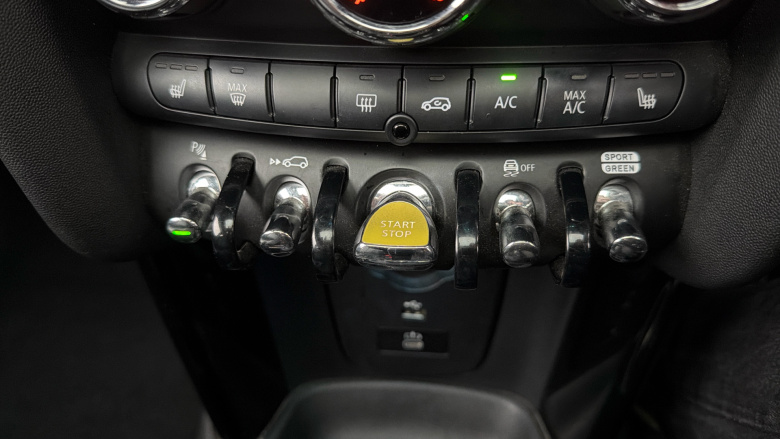 MINI Hatchback 1.5 Cooper Exclusive II 5dr Auto Petrol Hatchback